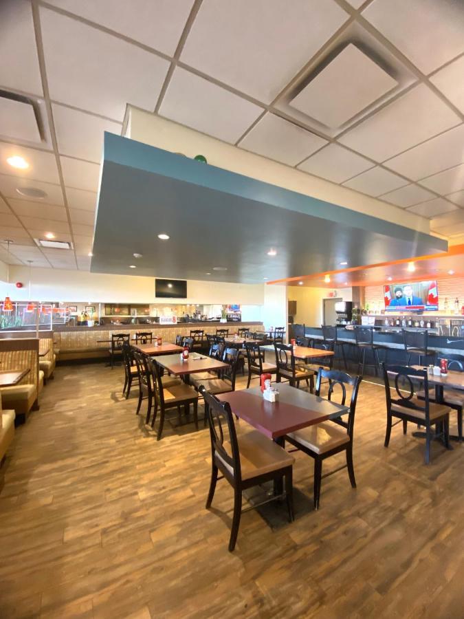 The George Dawson Inn & Conference Centre Dawson Creek Ngoại thất bức ảnh